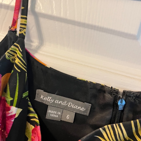 Tropical print dress - Picture 3 of 4